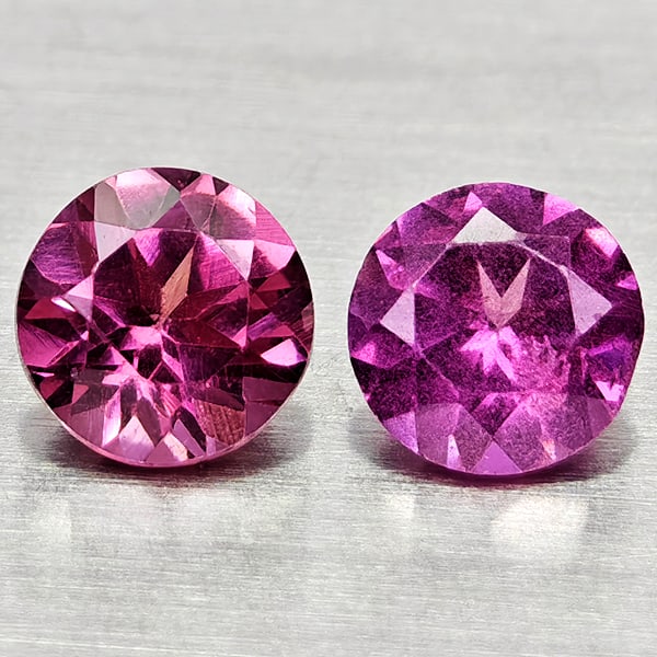 Natural Purplish Pink Rhodolite Garnet 1.06 Ct. 2 Pcs Round 4.8 Mm Gemstones From Madagascar: Product ID: 802936879 Product Name: Natural Rhodolite Weight: 1.06 CT. Size: 4.8 x 4.8 x 3 MM. Shape: Round Color: Purplish Pink Clarity:VSI Luster: Good Gems Origin: Madagascar Treatment: Unheated Cr