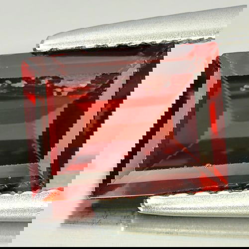 Natural Red Garnet 1.51 Ct. Baguette Shape 7.7 x 5.8 Mm. Gemstone From Tanzania (1 of 3)