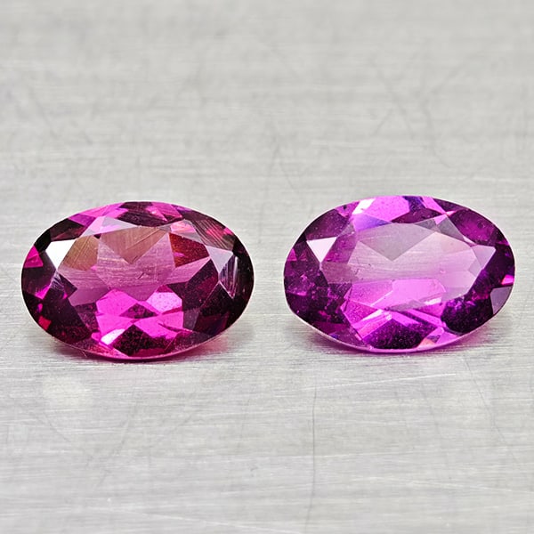 Natural Purplish Pink Rhodolite Garnet 0.86 Ct. 2 Pcs Oval Shape 5.9 x 4.1 Mm Gemstones From: Product ID: 802936449 Product Name: Natural Rhodolite Weight: 0.86 CT. Size: 5.9 x 4.1 x 2.1 MM. Shape: Oval Color: Purplish Pink Clarity:VSI Luster: Good Gems Origin: Madagascar Treatment: Unheated C