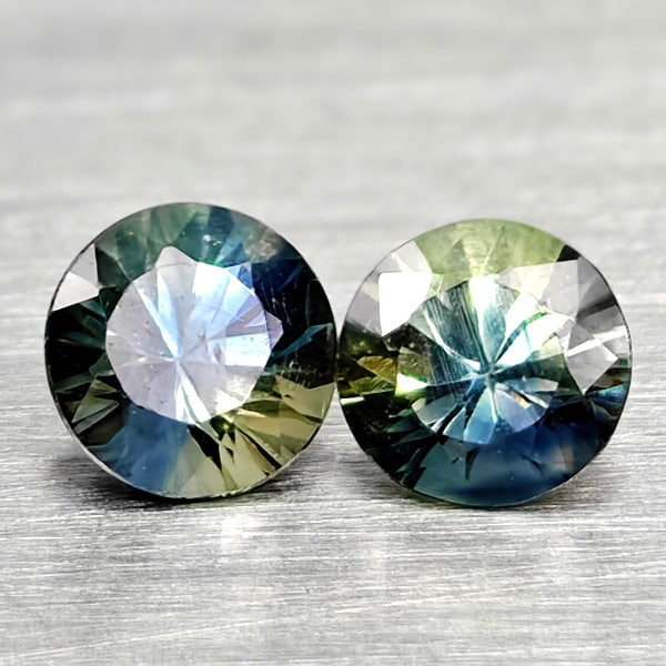 Natural Fancy Color Sapphire 0.44 Ct. 2 Pcs Round Diamand Cut 3.6 Mm Gemstones From Tanzania: Product ID: 806162225 Product Name: Natural Green Sapphire Weight: 0.44 CT. Size: 3.6 x 3.6 x 2.6 MM. Shape: Round Diamond Cut Color: Fancy Color Clarity:VSI Luster: Very Good Gems Origin: Tanzania Tr
