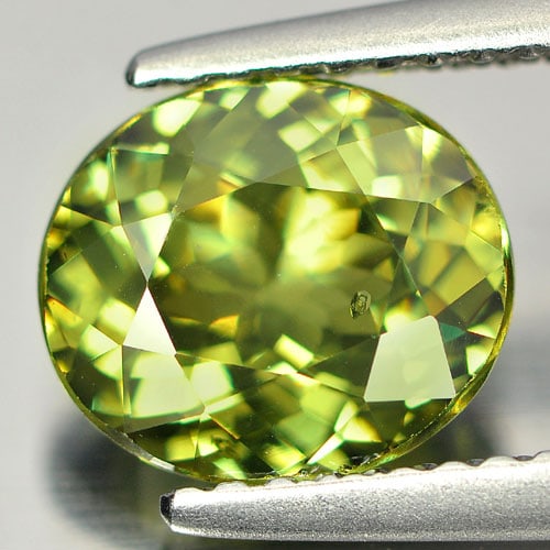 Certified Natural Green Demantoid Garnet 2.11 Ct. Oval Shape 8.31 x 7.18 Mm. Unheated Gemstone: Product ID: 802914308 Product Name: Natural Demantoid Weight: 2.11 CT. Size: 8.31 x 7.18 x 4.22 MM. Shape: Oval Color: Green Clarity:VSI Luster: Very Good Gems Origin: Madagascar Treatment: Unheated C