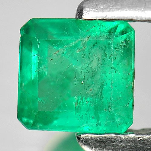 Natural Green Emerald 0.47 Ct. Octagon Shape 4.5 x 4.5 Mm. Gemstone From Columbia: Product ID: 802401394 Product Name: Natural Emerald Weight: 0.47 CT. Size: 4.5 x 4.5 x 3.3 MM. Shape: Octagon Color: Green Clarity:SI Luster: Good Gems Origin: Columbia Treatment: Unheated Crystal Str