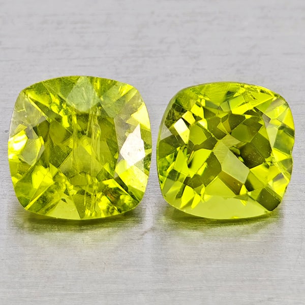 Natural Green Peridot 2.06 Ct. 2 Pcs Cushion Shape 6.1 Mm Gemstones From Pakistan: Product ID: 805317367 Product Name: Natural Peridot Weight: 2.06 CT. Size: 6.1 x 6.1 x 4 to 5.9 x 5.9 x 4.2 MM. Shape: Cushion Shape Color: Green Clarity:VSI Luster: Good Gems Origin: Pakistan Treatme