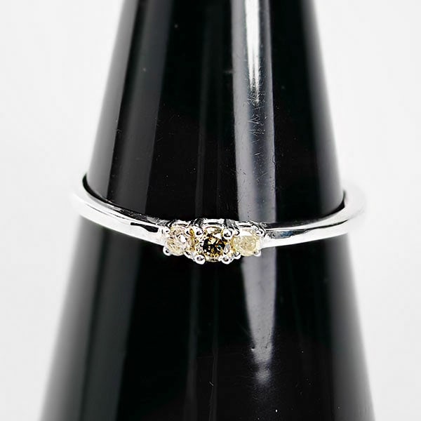925 Sterling Silver Ring Jewelry 0.91 G. With Natural Diamond 0.09 Ct. Size 7 From Belgium: Product ID: 502100125 Product Type: 925 Sterling Silver Fine Jewelry Jewelry Weight: 0.91 Grams. Gemstones Color: Champagne Metal: Solid Silver 92.5%. Gemstone Detail: At Your Service: At Treasure of 