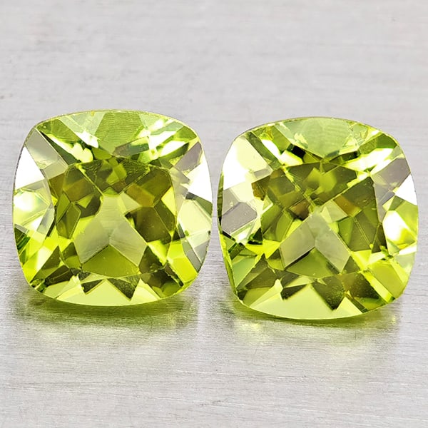 Natural Green Peridot 1.97 Ct. 2 Pcs Cushion Shape 6 Mm. Gemstones From Pakistan: Product ID: 805317417 Product Name: Natural Peridot Weight: 1.97 CT. Size: 6 x 6 x 3.9 MM. Shape: Cushion Shape Color: Green Clarity:VSI Luster: Good Gems Origin: Pakistan Treatment: Unheated Crystal