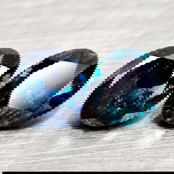 Natural Blue Diamond 0.30 Ct. 2 Pcs Round Diamond Cut 3.2 Mm From Belgium: Product ID: 502100304 Product Name: Natural Natural Diamond Weight: 0.30 CT. Size: 3.2 x 3.2 x 2 MM. Shape: Round Diamond Cut Color: Blue Clarity:SI1 Luster: Good Gems Origin: Belgium Treatment: Treat