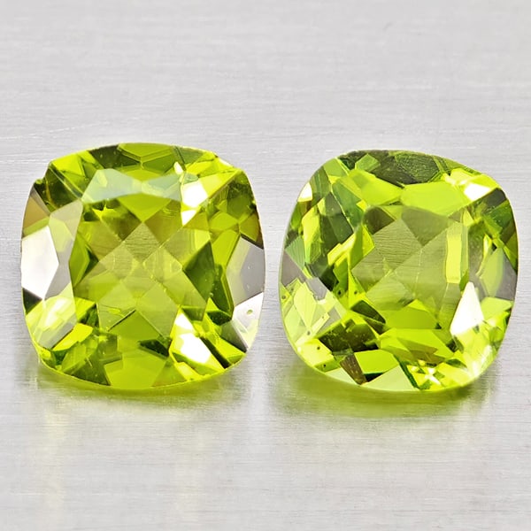 Natural Green Peridot 1.64 Ct. 2 Pcs Cushion Shape Gemstones from Pakistan: Product ID: 805317401 Product Name: Natural Peridot Weight: 1.64 CT. Size: 6 x 6 x 3.2 to 5.8 x 5.8 x 3.5 MM. Shape: Cushion Shape Color: Green Clarity:VSI Luster: Good Gems Origin: Pakistan Treatment