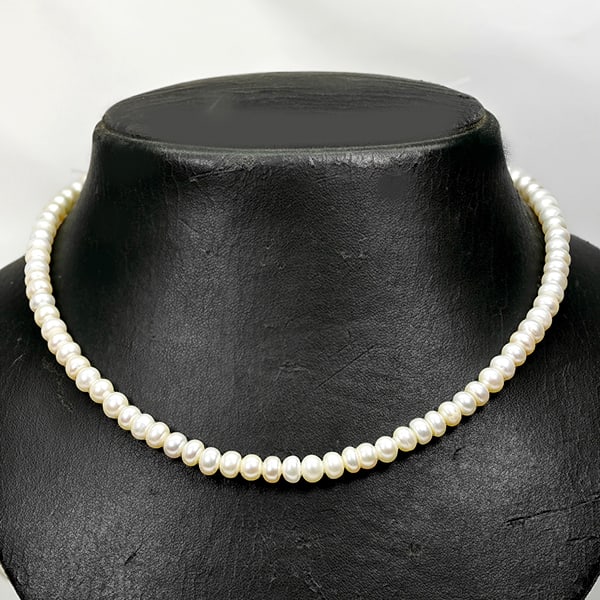 Natural White Pearl Beads Strand 116.84 Ct. Length 16.5 Inch. Gemstones from China: Product ID: 805206402 Product Name: Natural Pearl Weight: 116.84 CT. Size: Length 16.5 Inch. 6.5 x 6.3 Mm. MM. Shape: Fancy Cabochon Color: White Clarity:Opaque Luster: Strong Iridescent Gems Origin: 
