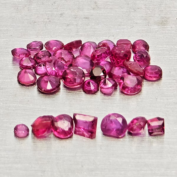Natural Pinkish Red Ruby 0.71 Ct. 35 Pcs Mixed Shape Gemstones From Thailand (1 of 3)