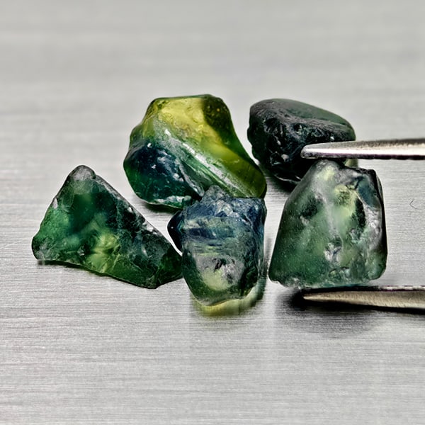 Natural Fancy Color Sapphire 6.60 Ct. 5 Pcs Rough Shape Gemstones From Tanzania (1 of 3)