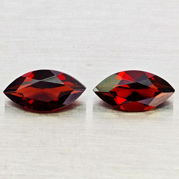 Natural Orangish Red Garnet 2.69 Ct. 2Pcs Marquise Shape Gemstones From Tanzania: Product ID: 802936974 Product Name: Natural Garnet Weight: 2.69 CT. Size: 5 x 10 x 3.6 to 5.2 x 10.7 x 3.3 MM. Shape: Marquise Shape Color: Orangish Red Clarity:VVS - VSI Luster: Good Gems Origin: Tan