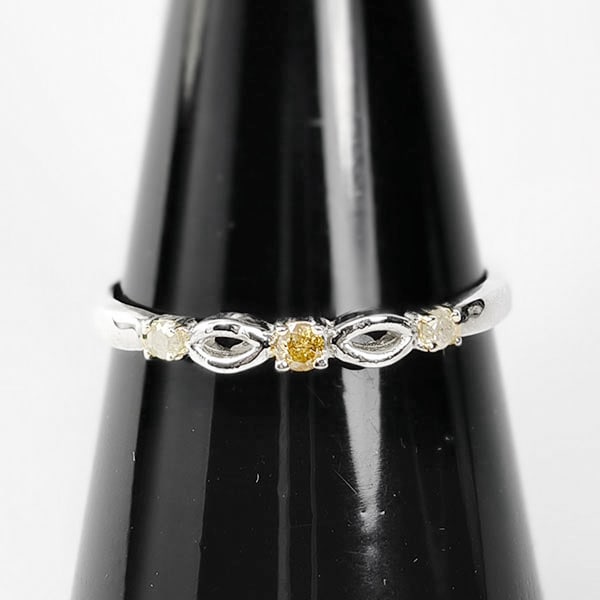 925 Sterling Silver Ring Jewelry 0.94 G. With Natural Diamond 0.08 Ct. Size 7: Product ID: 502100112 Product Type: 925 Sterling Silver Fine Jewelry Jewelry Weight: 0.94 Grams. Gemstones Color: Champagne Metal: Solid Silver 92.5%. Gemstone Detail: At Your Service: At Treasure of 