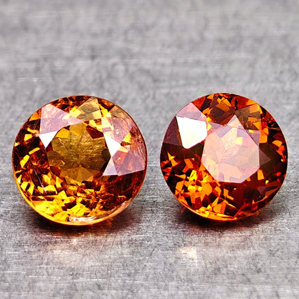 Natural Orange Red Spessartine Garnet 1.34 Ct. 2 Pcs Round Shape 5 Mm Gemstones From Tanzania: Product ID: 802936488 Product Name: Natural Spessartine Weight: 1.34 CT. Size: 5 x 5 x 3.1 MM. Shape: Round Color: Orangish Red Clarity:VSI Luster: Very Good Gems Origin: Tanzania Treatment: Unheated 