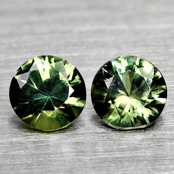 Natural Green Sapphire 0.39 Ct. 2 Pcs Round Diamand Cut 3.5 Mm Gemstones From Tanzania (1 of 3)
