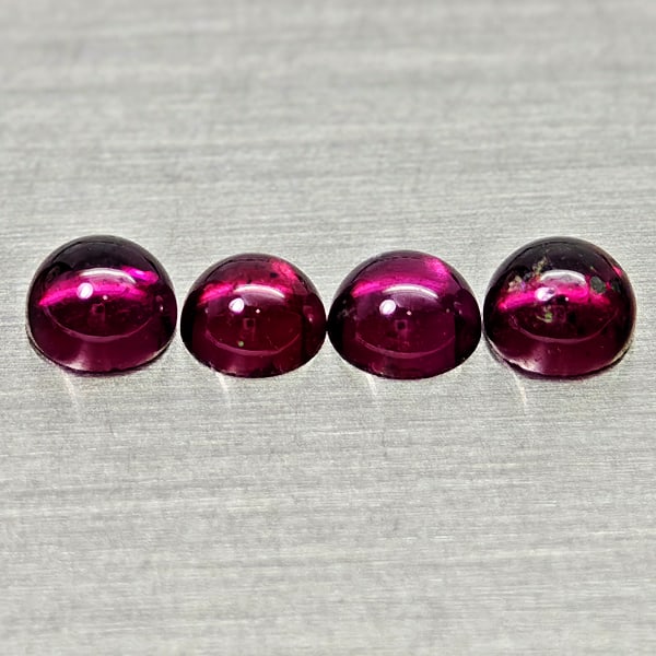 Natural Purplish Pink Rhodolite Garnet 1.67 Ct. 4 Pcs Round Cabochon Shape 4.1Mm Gemstones From: Product ID: 802936769 Product Name: Natural Rhodolite Weight: 1.67 CT. Size: 4.1 x 4.1 x 2.5 MM. Shape: Round Cabochon Color: Purplish Pink Clarity:Semi - Transparent Luster: Good Gems Origin: Madagas