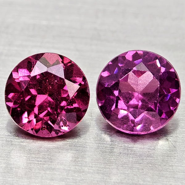 Natural Purplish Pink Rhodolite Garnet 1.38 Ct. 2 Pcs Round 5.2 Mm Gemstones From Madagascar: Product ID: 802936916 Product Name: Natural Rhodolite Weight: 1.38 CT. Size: 5.2 x 5.2 x 3.6 MM. Shape: Round Color: Purplish Pink Clarity:VSI Luster: Good Gems Origin: Madagascar Treatment: Unheated 