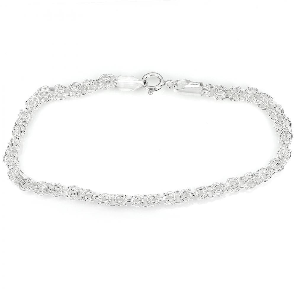 925 Stering Silver Bracelet Jewelry Length 7.5 Inch. 7.85 G.: Product ID: 201100180 / Product Type: 925 Sterling Silver Fine Jewelry / Jewelry Weight: 7.85 Grams. / Gemstones Color: Silver / Metal: Solid Silver 92.5%. / Gemstone Detail: About 7.85 - 7.88 Grams W