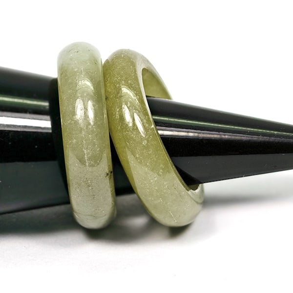 Natural Green Jade Rings 25.84 Ct. 2 Pcs Round Cabochon Size 4.5 Gemstones: Product ID: 819814685 Product Name: Natural Gemstones Weight: 25.84 CT. Size: 21 x 15 MM. Shape: Round Cabochon Color: Multi-Color Clarity:Opaque Luster: Good Gems Origin: Burma Treatment: Unheated Cr