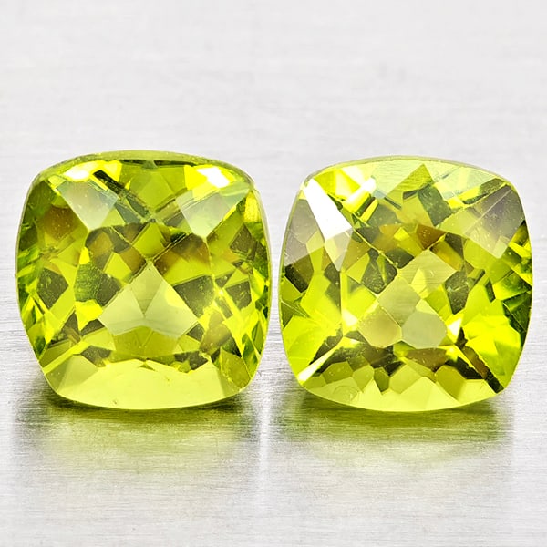 Natural Green Peridot 2.61 Ct. 2Pcs Cushion Shape 6 Mm Gemstones From Pakistan: Product ID: 805317395 Product Name: Natural Peridot Weight: 2.61 CT. Size: 6 x 6 x 5.1 MM. Shape: Cushion Shape Color: Green Clarity:VSI - SI1 Luster: Good Gems Origin: Pakistan Treatment: Unheated Cr