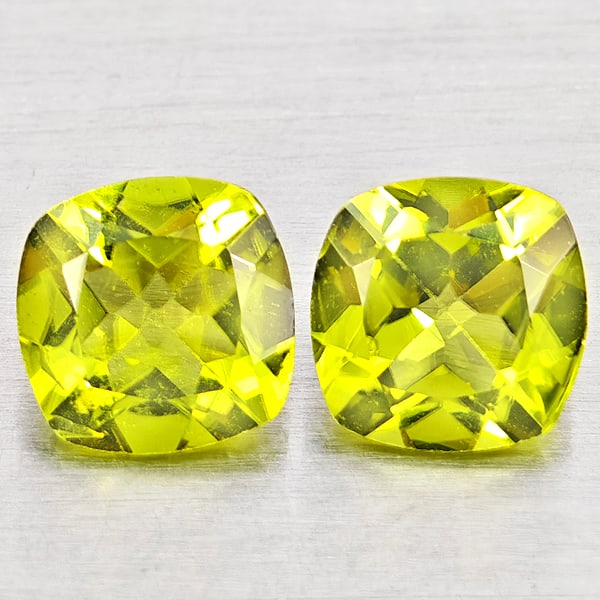 Natural Green Peridot 1.73 Ct. 2Pcs Cushion Shape 6 Mm Gemstones From Pakistan: Product ID: 805317397 Product Name: Natural Peridot Weight: 1.73 CT. Size: 6 x 6 x 3.3 MM. Shape: Cushion Shape Color: Green Clarity:VSI - SI1 Luster: Good Gems Origin: Pakistan Treatment: Unheated Cr
