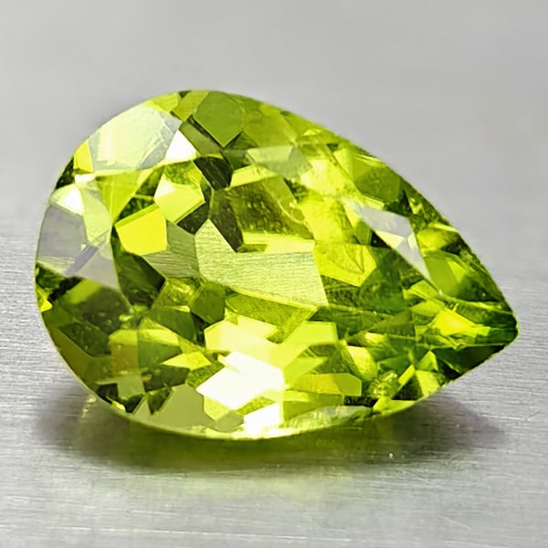 Natural Green Peridot 2.16 Ct. Pear Shape 10.1 x 7.2 Mm. Gemstone From Pakistan: Product ID: 805317006 Product Name: Natural Weight: 2.16 CT. Size: 10.1 x 7.2 x 4.8 MM. Shape: Pear Color: Green Clarity:VSI Luster: Good Gems Origin: Pakistan Treatment: Unheated Crystal Structure: H