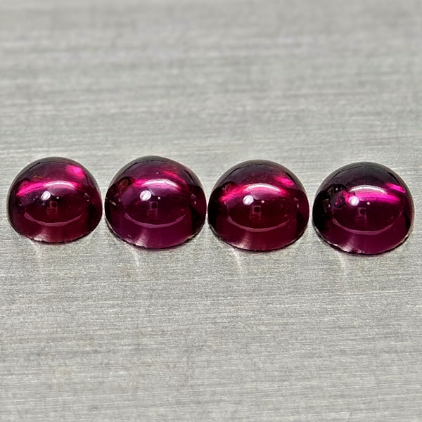 Natural Purplish Pink Rhodolite Garnet 1.81 Ct. 4 Pcs Round Cabochon Shape 4.1Mm Gemstones From: Product ID: 802936765 Product Name: Natural Rhodolite Weight: 1.81 CT. Size: 4.1 x 4.1 x 2.5 MM. Shape: Round Cabochon Color: Purplish Pink Clarity:Semi - Transparent Luster: Good Gems Origin: Madagas