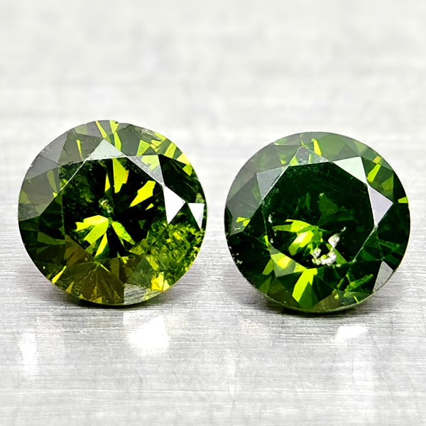 Natural Green Loose Diamond 0.37 Ct. 2 Pcs Round Diamond Cut 3.7 Mm From Belgium: Product ID: 502100278 Product Name: Natural Natural Diamond Weight: 0.37 CT. Size: 3.7 x 3.7 x 2.3 MM. Shape: Round Diamond Cut Color: Green Clarity:SI1 Luster: Good Gems Origin: Belgium Treatment: Tr