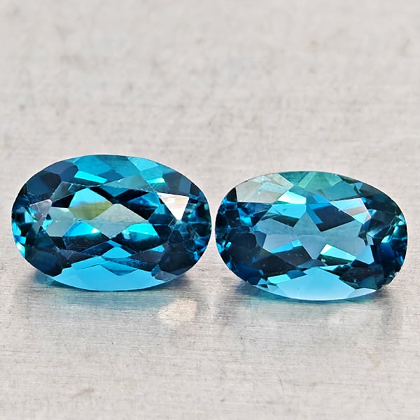 Natural London Blue Topaz 1.11 Ct. 2 Pcs Oval Shape 6 x 4 Mm Gemstones From Brazil: Product ID: 807168465 Product Name: Natural Blue Topaz Weight: 1.11 CT. Size: 6 x 4 x 2.9 MM. Shape: Oval Shape Color: London Blue Clarity:VSI - SI1 Luster: Good Gems Origin: Brazil Treatment: Treated