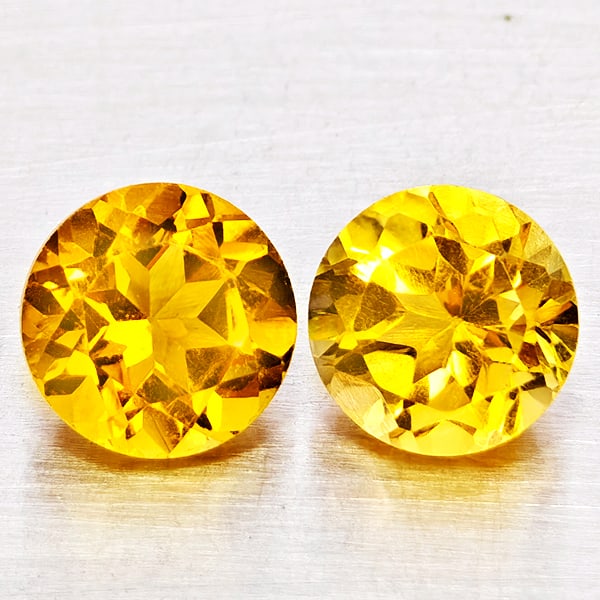 Natural Yellow Citrine 2.53 Ct. 2 Pcs Round Shape 7.1 Mm Gemstones From Brazil: Product ID: 801815392 Product Name: Natural Citrine Weight: 2.53 CT. Size: 7.1 x 7.1 x 4.8 MM. Shape: Round Shape Color: Yellow Clarity:VSI - SI1 Luster: Good Gems Origin: Brazil Treatment: Unheated C