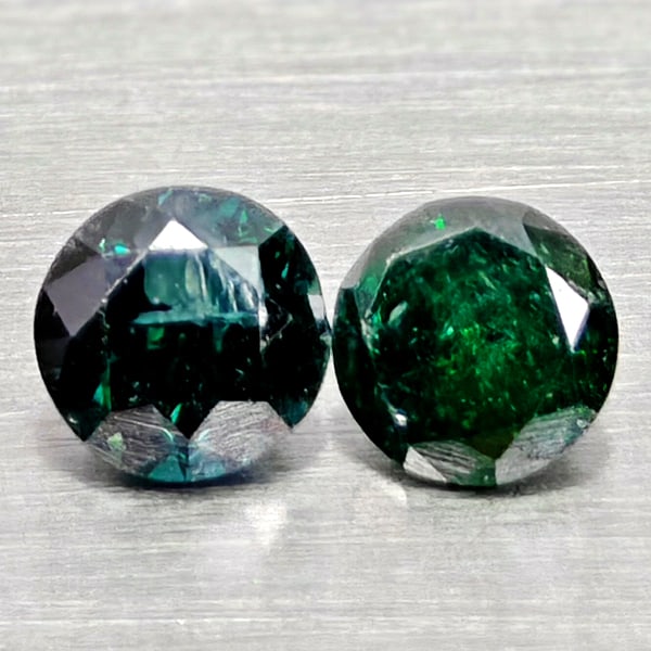 Natural Blue Loose Diamond 0.21 Ct. 2 Pcs Round Diamond Cut 3 Mm: Product ID: 502100336 Product Name: Natural Natural Diamond Weight: 0.21 CT. Size: 3 x 3 x 2.1 MM. Shape: Round Diamond Cut Color: Blue Clarity:SI1 Luster: Good Gems Origin: Belgium Treatment: Treated