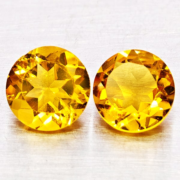 Natural Yellow Citrine 2.30 Ct. 2 Pcs Round Shape 7 Mm Gemstones From Brazil: Product ID: 801815391 Product Name: Natural Citrine Weight: 2.30 CT. Size: 7 x 7 x 4 MM. Shape: Round Shape Color: Yellow Clarity:VSI - SI1 Luster: Good Gems Origin: Brazil Treatment: Unheated Crystal