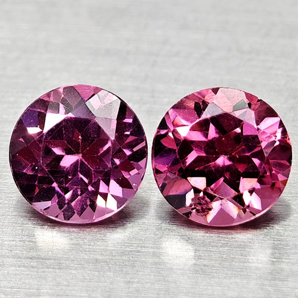 Natural Purplish Pink Rhodolite Garnet 1.14 Ct. 2 Pcs Round 5 Mm Gemstones From Madagascar: Product ID: 802936914 Product Name: Natural Rhodolite Weight: 1.14 CT. Size: 5 x 5 x 3.3 MM. Shape: Round Color: Purplish Pink Clarity:VSI Luster: Good Gems Origin: Madagascar Treatment: Unheated Crys