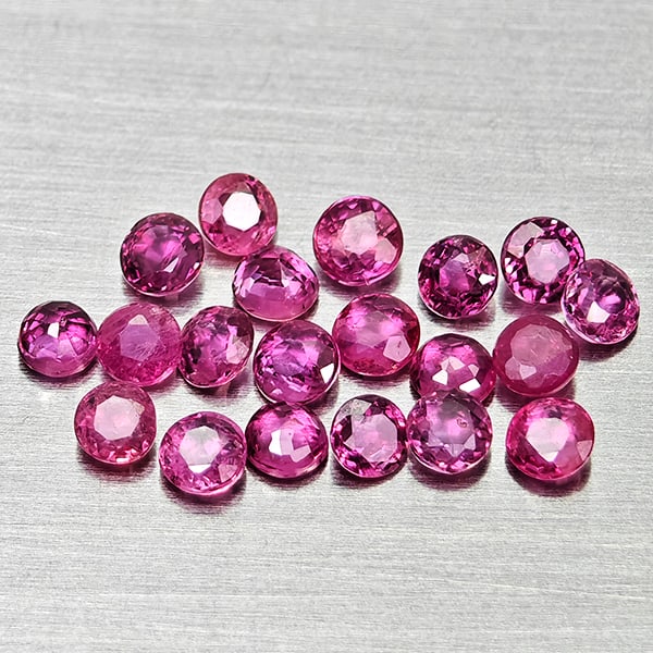 Natural Pinkish Red Ruby 1.27 Ct. 20 Pcs Round Shape 2.2 Mm. Gemstones From Thailand (1 of 3)
