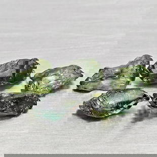 Natural Unheated Greenish Blue Sapphire 3.56 Ct. 5 Pcs Rough Shape Gemstones From Madagascar: Product ID: 806162528 Product Name: Natural Green Sapphire Weight: 3.56 CT. Size: 6.9 x 4.7 x 2.5 to 8.4 x 4.5 x 3.5 MM. Shape: Rough Mixed Shape Color: Greenish Blue Clarity:VSI Luster: Good Gems Ori