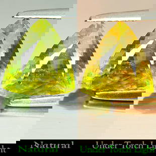 Natural Multi Color Titanium Sphene Red Spark 3.06 Ct Trilliant Shape 9.5 x 9 Mm Gemstone From: Product ID: 806502780 Product Name: Natural Sphene Weight: 3.06 CT. Size: 9.5 x 9 x 5.3 MM. Shape: Trilliant Color: Multi Color With Red Spark Clarity:SI Luster: Adamantine Gems Origin: Madagascar Tre