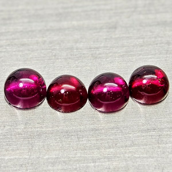 Natural Purplish Pink Rhodolite Garnet 1.56 Ct. 4 Pcs Round Cabochon Shape 3.8 Mm Gemstones From: Product ID: 802936753 Product Name: Natural Rhodolite Weight: 1.56 CT. Size: 3.8 x 3.8 x 2.3 MM. Shape: Round Cabochon Color: Purplish Pink Clarity:Semi - Transparent Luster: Good Gems Origin: Madagas