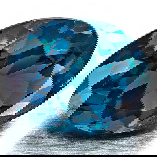 Natural London Blue Topaz 5.56 Ct. Oval Shape 11.1 x 8.9 Mm Gemstone From Brazil: Product ID: 807168403 Product Name: Natural Blue Topaz Weight: 5.56 CT. Size: 11.1 x 8.9 x 7.3 MM. Shape: Oval Color: London Blue Clarity:VVS - VSI Luster: Very Good Gems Origin: Brazil Treatment: Tre