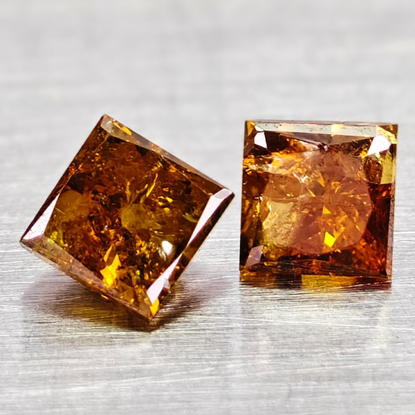 Natural Red Yellow Loose Diamond 0.22 Ct. 2 Pcs. Square Princess Cut 2.5 Mm From Belgium: Product ID: 502100248 Product Name: Natural Enhanced Diamond Weight: 0.22 CT. Size: 2.5 x 2.5 x 1.9 MM. Shape: Square Princess Cut Color: Red Yellow Clarity:SI1 Luster: Good Gems Origin: Belgium Treat