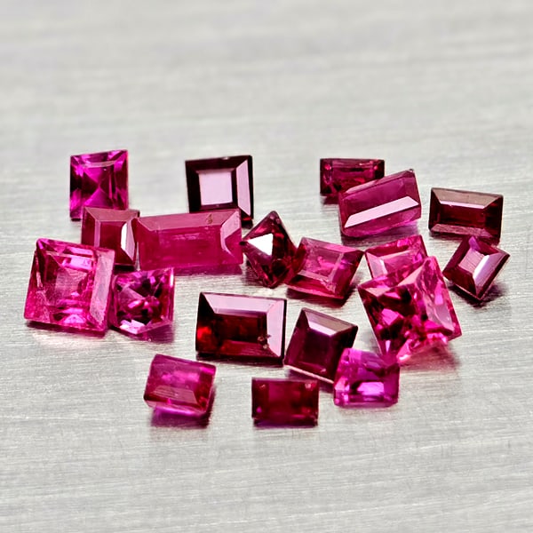 Natural Purplish Pink Ruby 1.19 Ct. 19 Pcs Mixed Shape Gemstones From Mozambique (1 of 3)
