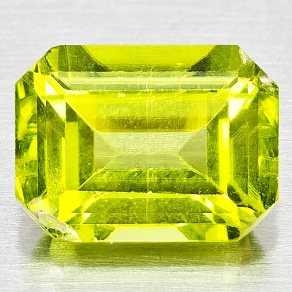 Natural Green Peridot 1.89 Ct. Octagon Shape 8.1 x 6.1 Mm Gemstone From Pakistan: Product ID: 805317158 Product Name: Natural Peridot Weight: 1.89 CT. Size: 8.1 x 6.1 x 4.4 MM. Shape: Octagon Color: Green Clarity:SI1 Luster: Good Gems Origin: Pakistan Treatment: Unheated Crystal St