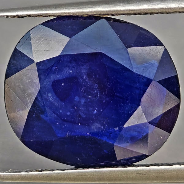 Natural Blue Sapphrie 7.81 Ct. Oval Shape 13.4 x 11.6 Mm Gemstone From Madagascar: Product ID: 806012271 Product Name: Natural Blue Sapphire Weight: 7.81 CT. Size: 13.4 x 11.6 x 4.9 MM. Shape: Oval Color: Blue Clarity:SI1 Luster: Good Gems Origin: Madagascar Treatment: Heated (Lead-