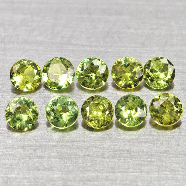 Natural Yellowish Green Demantoid Garnet 0.72 Ct. 10Pcs Round Diamond Cut 2.4 Mm Gemstones From: Product ID: 802936786 Product Name: Natural Demantoid Weight: 0.72 CT. Size: 2.4 x 2.4 x 1.5 MM. Shape: Round Diamond Cut Color: Yellowish Green Clarity:VSI Luster: Good Gems Origin: Madagascar Treatm