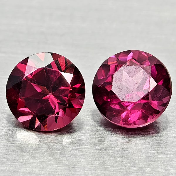 Natural Purplish Pink Rhodolite Garnet 1.06 Ct. 2 Pcs Round 4.8 Mm Gemstones From Madagascar: Product ID: 802936877 Product Name: Natural Rhodolite Weight: 1.06 CT. Size: 4.8 x 4.8 x 3.3 MM. Shape: Round Color: Purplish Pink Clarity:VSI Luster: Good Gems Origin: Madagascar Treatment: Unheated 