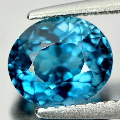 Natural London Blue Topaz 2.39 Ct. Oval Shape 8.3 x 7.1 Mm. Gemstone From Brazil: Product ID: 807153280 Product Name: Natural Blue Topaz Weight: 2.39 CT. Size: 8.3 x 7.1 x 5.5 MM. Shape: Oval Color: London Blue Clarity:VSI Luster: Good Gems Origin: Brazil Treatment: Treated Crystal