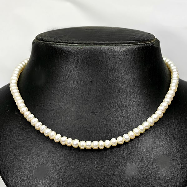 Natural White Pearl 114.03 Ct. Fancy Cabochon Beads Strand Length 16.5 Inch. Gemstones from China: Product ID: 805206412 Product Name: Natural Pearl Weight: 114.03 CT. Size: Length 16.5 Inch. 6.1 x 4.8 Mm. MM. Shape: Fancy Cabochon Color: White Clarity:Opaque Luster: Strong Iridescent Gems Origin: 