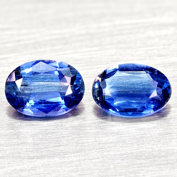 Natural Blue Kyanite 1.81 Ct. 2 Pcs. Oval Shape 7 x 5.1 Mm. Gemstones From Sri - Lanka: Product ID: 804204803 Product Name: Natural Kyanite Weight: 1.81 CT. Size: 7 x 5.1 x 3.1 MM. Shape: Oval Color: Blue Clarity:SI1 Luster: Good Gems Origin: Sri - Lanka Treatment: Unheated Crystal Struc
