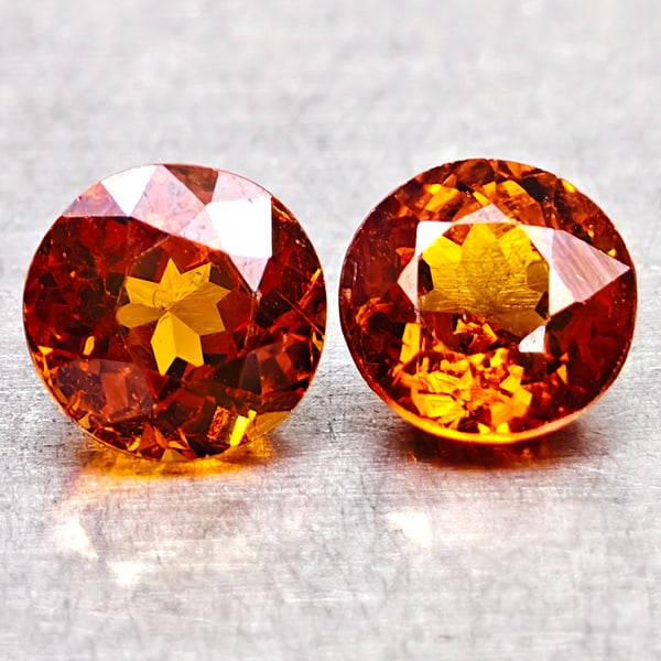 Natural Orangish Red Garnet 1.12 Ct. 2 Pcs Round Shape 4.6 Mm Gemstone From Tanzania: Product ID: 802936481 Product Name: Natural Spessartine Weight: 1.12 CT. Size: 4.6 x 4.6 x 3.2 MM. Shape: Round Color: Orangish Red Clarity:VSI Luster: Very Good Gems Origin: Tanzania Treatment: Unhea