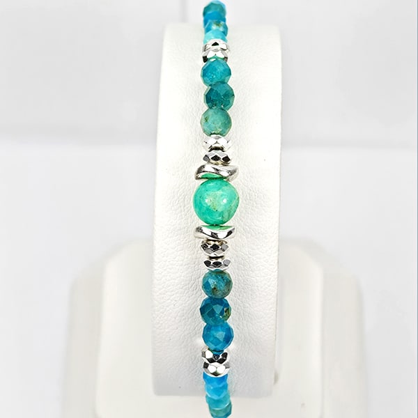 Natural Apatite Length 952 Sterling Silver Bracelet Jewelry Max Length 6 Inch.: Product ID: 808500250 Product Type: 925 Sterling Silver Fine Jewelry Jewelry Weight: 22.82 Grams. Gemstones Color: Blue Green Metal: Solid Silver 92.5%. Gemstone Detail: Apatite At Your Service: At Tr