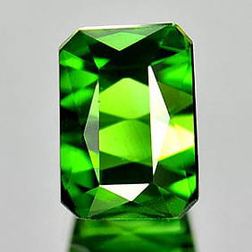 Natural Green Tourmaline 1.36 Ct. VVS Octagon Shape 6.9 x 4.9 Mm Gemstone From Nigeria (1 of 3)