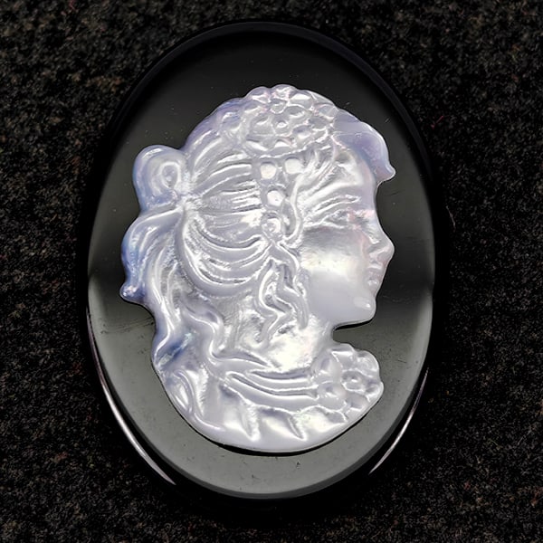 Natural White Sea Shell 6.02 Ct. Woman Carving Cameo on Onyx 18.1 x 13 Mm Gemstone from Thailand (1 of 3)